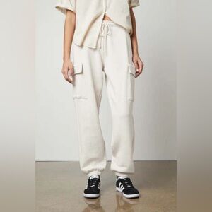 Velvet by Graham and Spencer Lumi Sweatpant size small